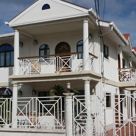 Leisure Inn Τζώρτζταουν Εξωτερικό φωτογραφία